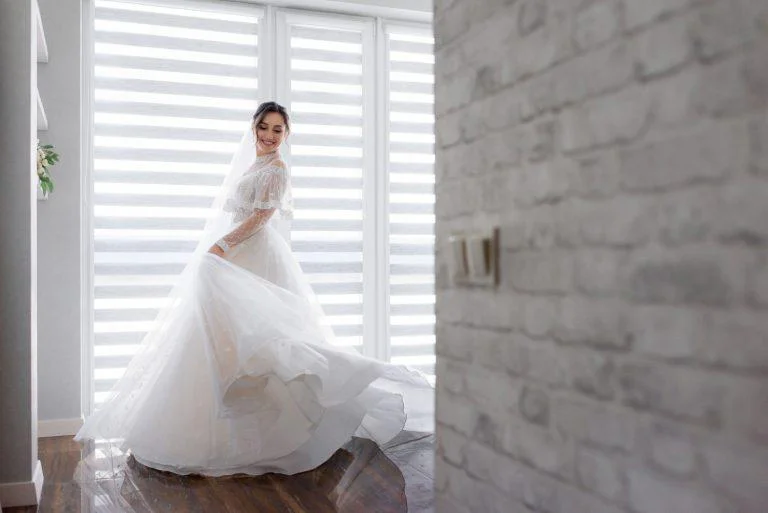 Rochie de mireasă prințesă pentru un farmec regal care rămâne actual
